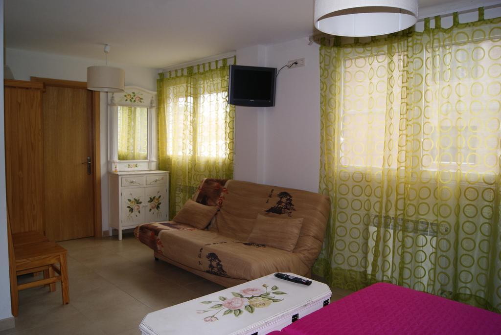 Hostal Penacardena Igea Εξωτερικό φωτογραφία